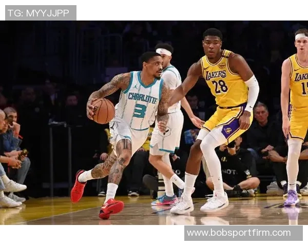 尼克史密斯谈黄蜂与湖人风格差异强调身体对抗的重要性